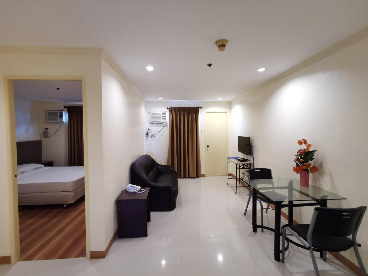 โรงแรมเมโทร ปาร์ค Cebu ภายนอก รูปภาพ