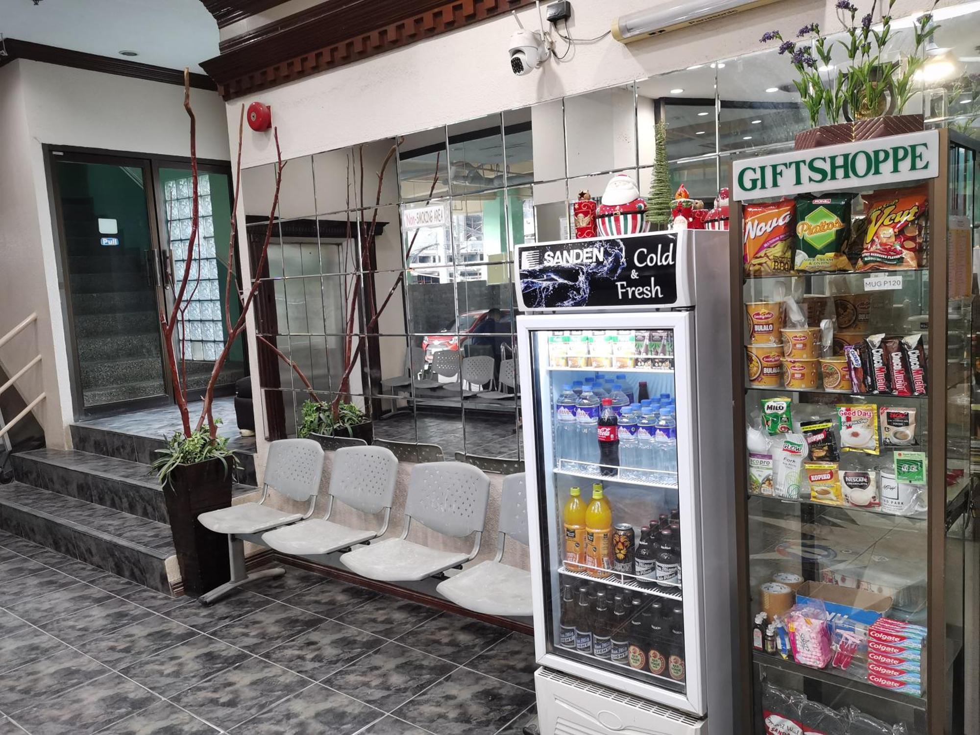 โรงแรมเมโทร ปาร์ค Cebu ภายนอก รูปภาพ