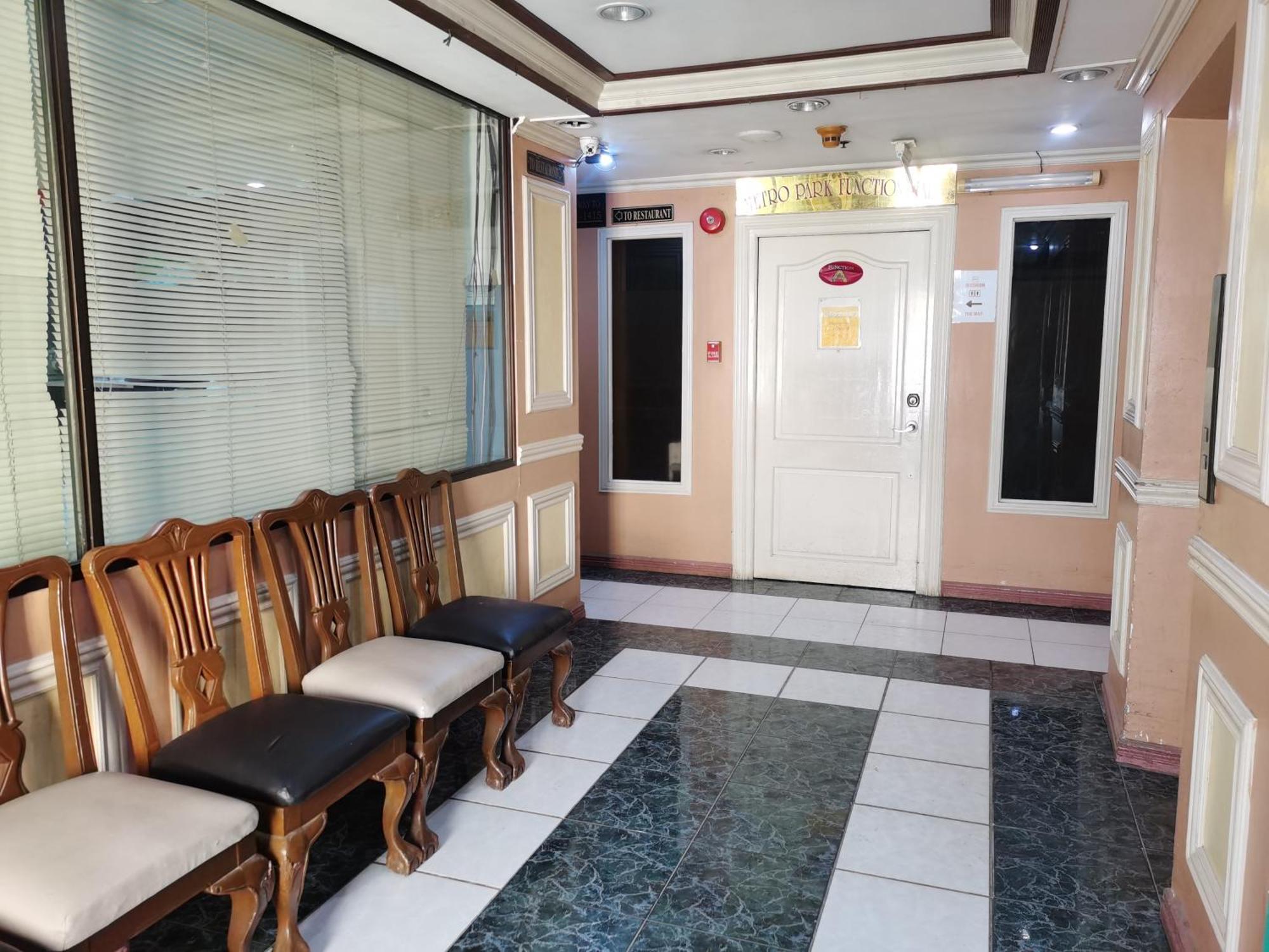 โรงแรมเมโทร ปาร์ค Cebu ภายนอก รูปภาพ